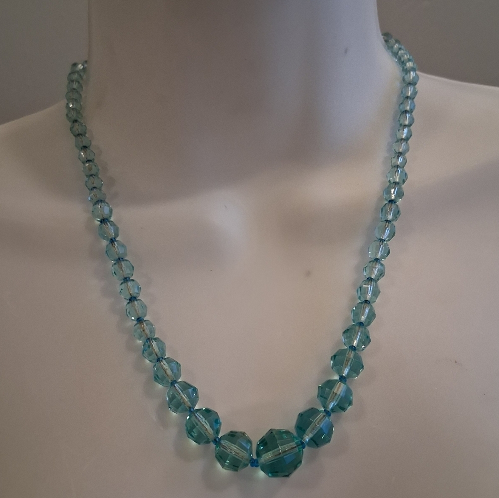 Vtg Blue Glass Bead Necklace